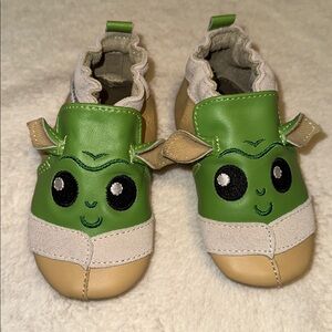 ROBEEZ x STAR WARS MANDALORIAN COLLAB LEATHER SOFT SOLE SHOES 3 12-18 MONTHS